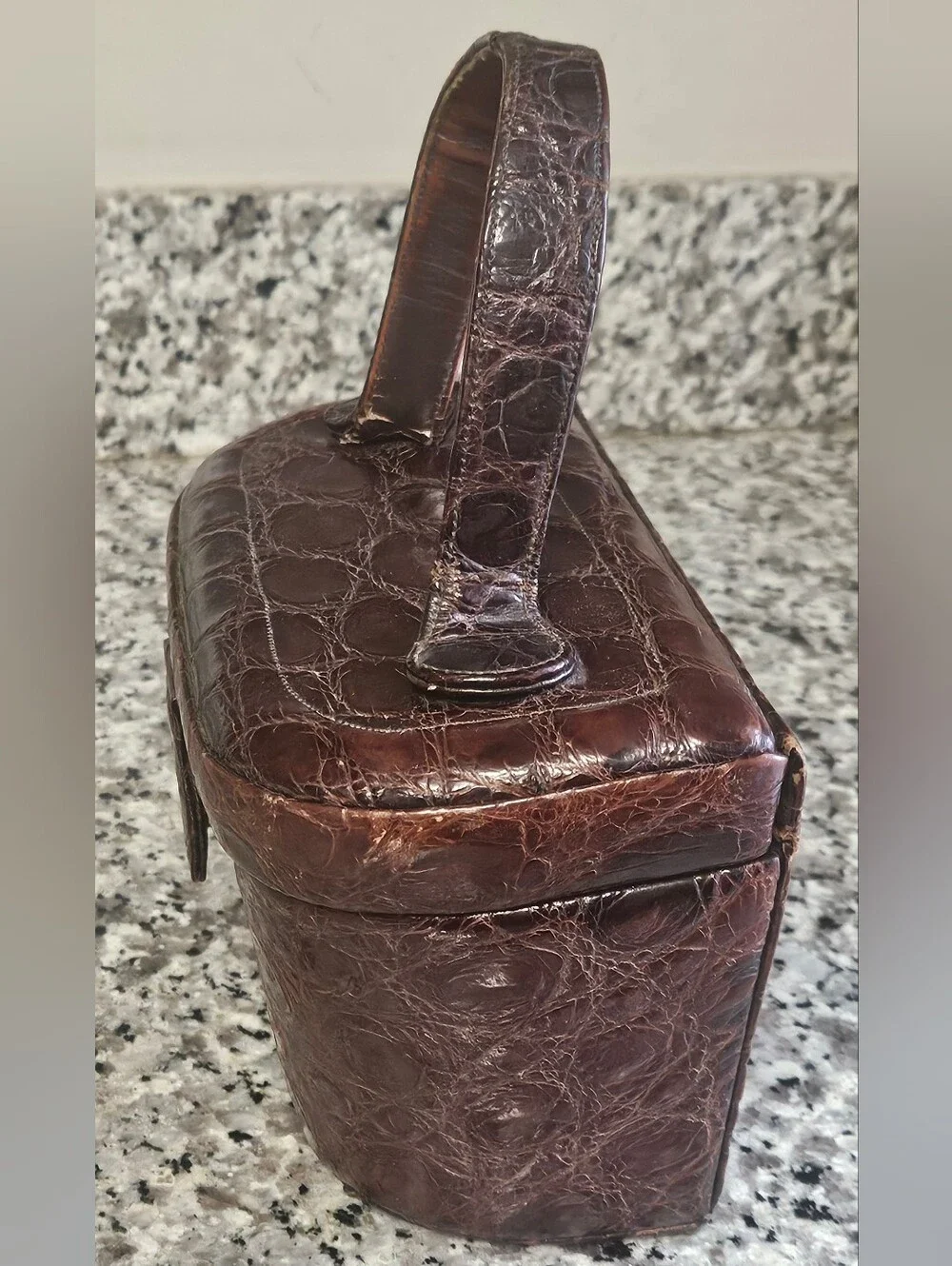 Vintage 1950s Palizzio Brown Genuine Crocodile Alligator Box Purse Handbag
